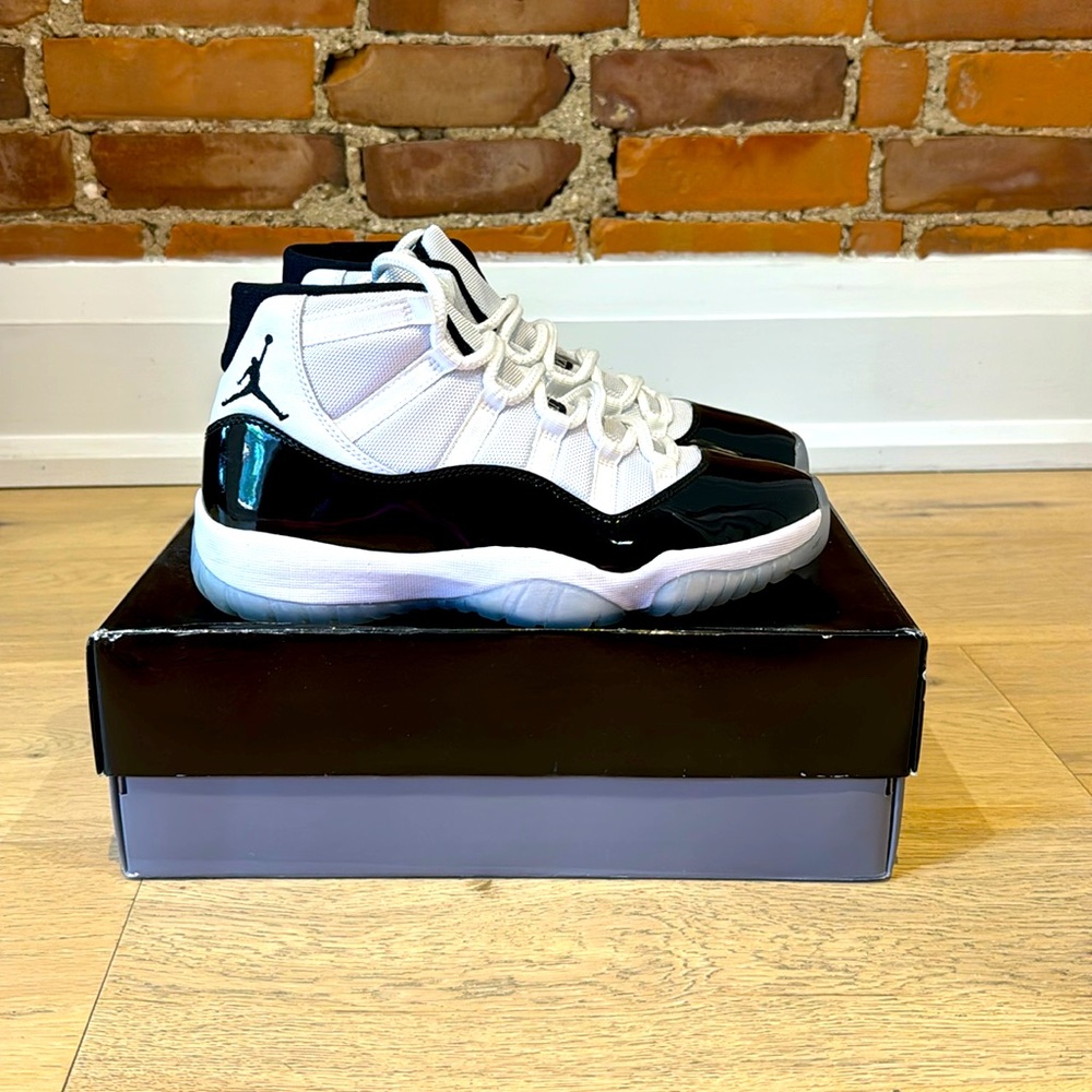 Jordan 11 Retro Concord (2018) 100% authentic
